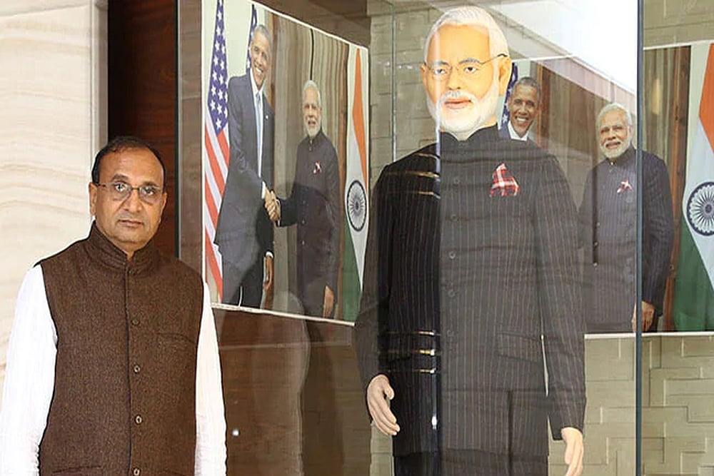 Gujarat's Diamond Merchant Who Bought PM Modi's Pinstripe Suit Duped Of Rs 1 Crore