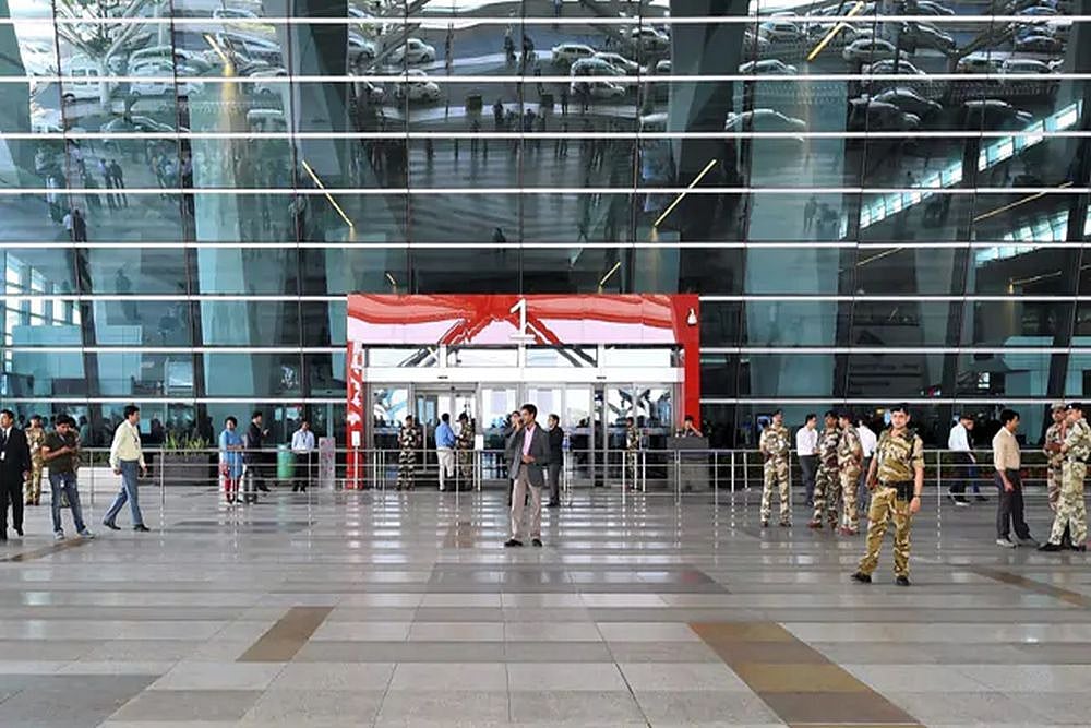 Delhi Airport; Flights Delayed 