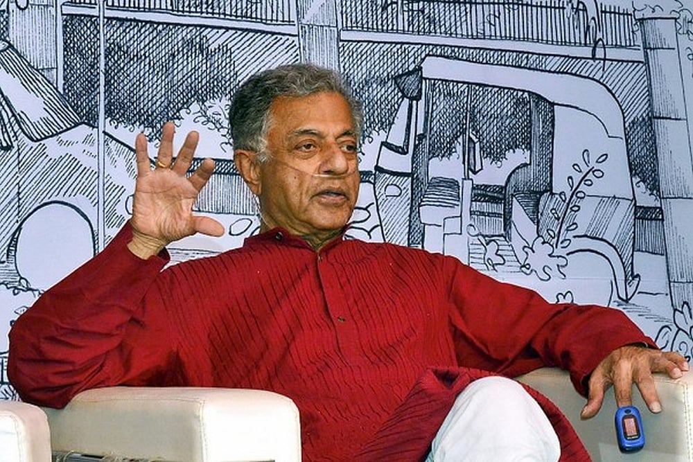 Despite His Criticism Of Tagores Plays, Girish Karnad Charmed Bengali Artists