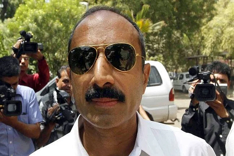 IPS Officer Sanjiv Bhatt - null