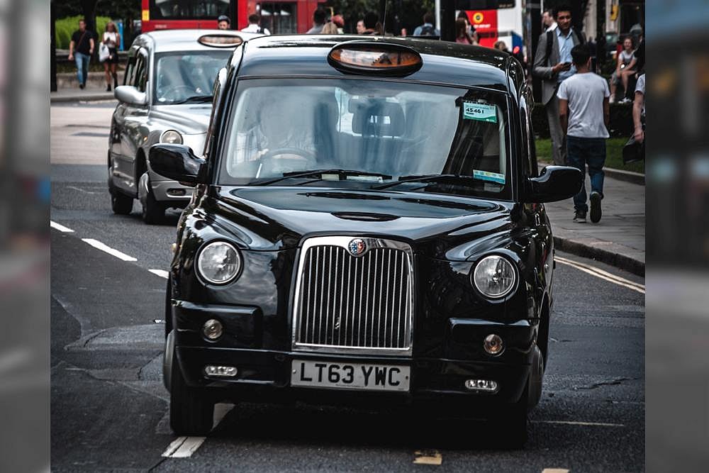 UK Taxi Driver Suspended After 'Insulting' Indian-Origin Woman Passenger