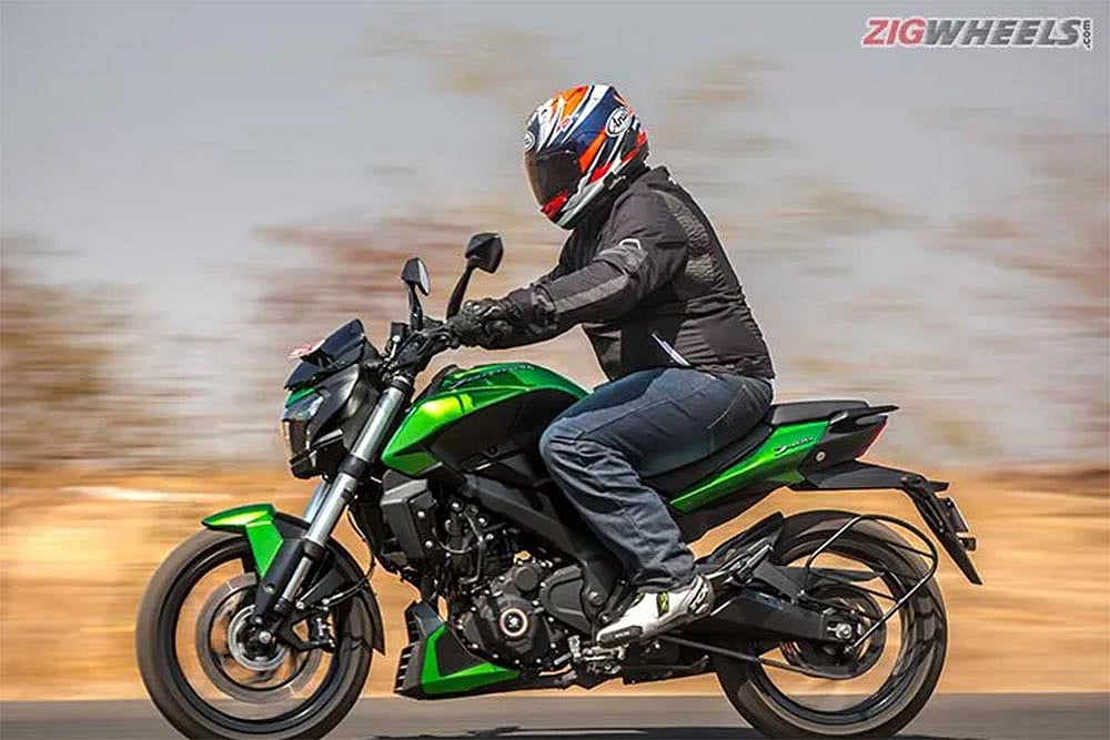 Bajaj Dominar 400 Decimates All Royal Enfield 500cc Bikes In Terms Of Sales!
