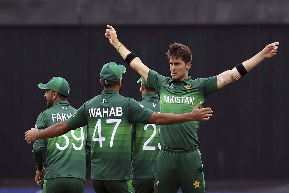 OPINION| 1992 Encore In Sight, Pakistan Must Guard Against Complacency Now: Waqar Younis