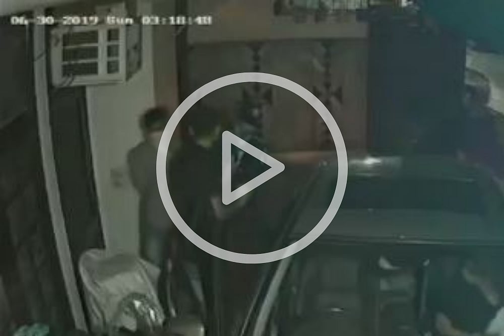 WATCH | Family Robbed At Gunpoint By Masked Assailants In Delhi's Model Town