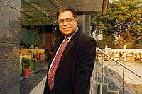 FORGOTTEN NEWSMAKERS! Father Of BPO Industry Raman Roy Hired '100 People A Day' FORGOTTEN NEWSMAKERS! Father Of BPO Industry Raman Roy Hired '100 People A Day'