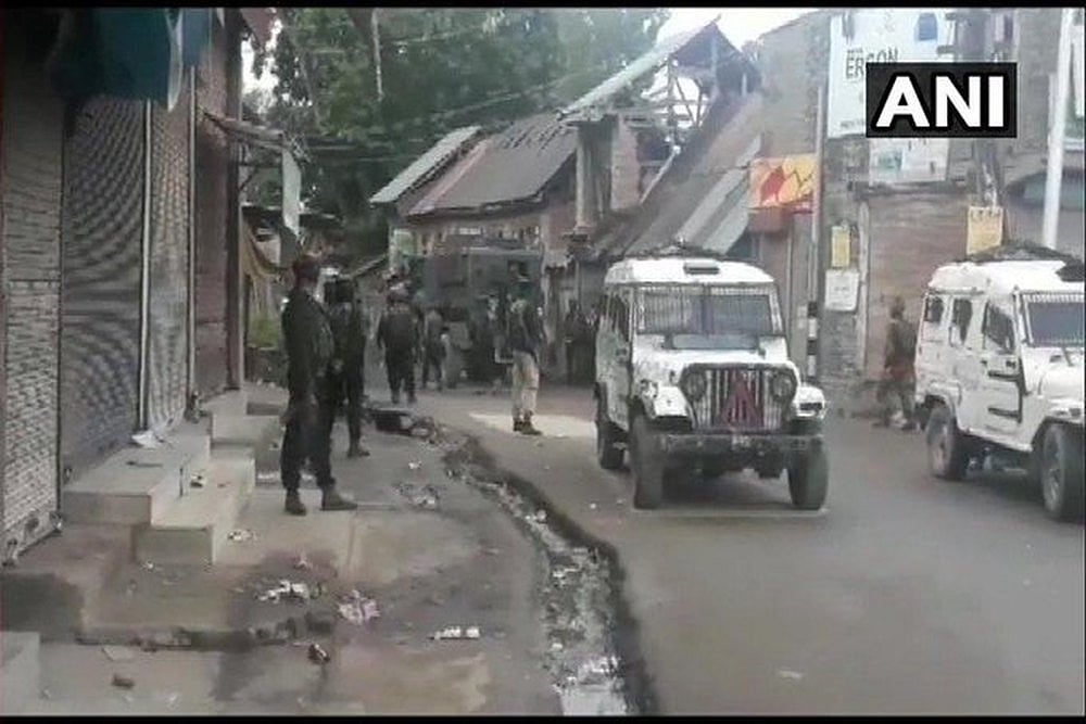 Top Jaish 'IED Maker', His Associate Killed In Kashmir's Shopian
