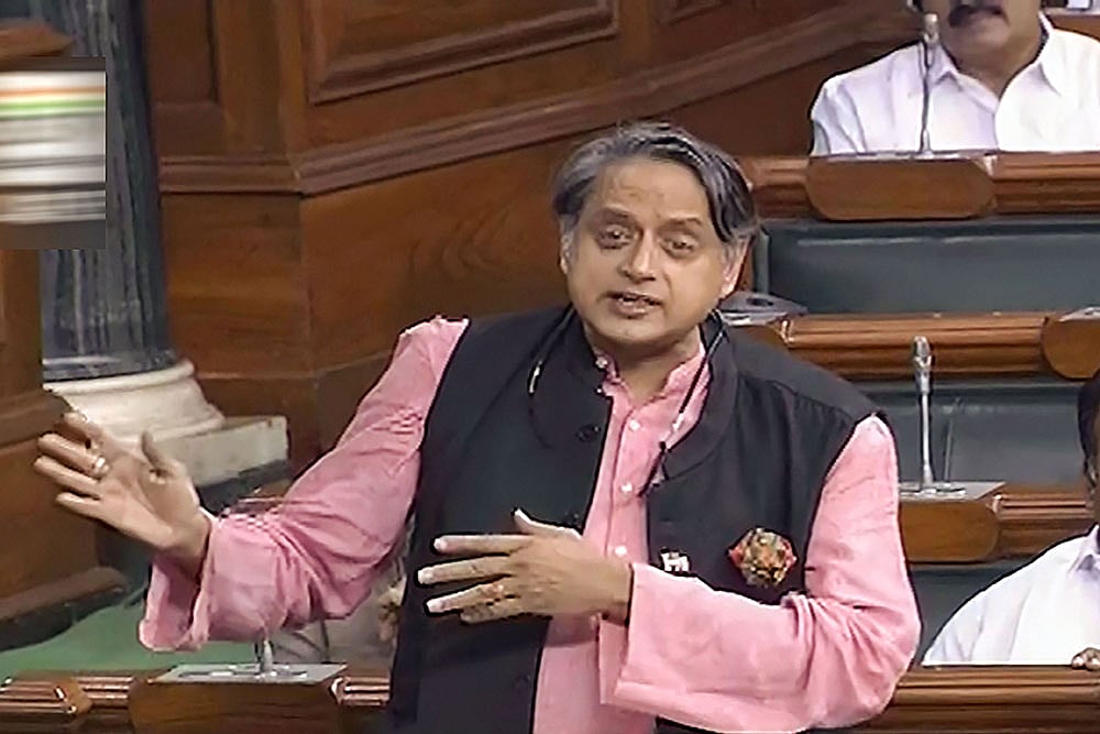 Priyanka Gandhi Has 'Natural Charisma' Which Could Galvanise Workers, Voters Alike: Shashi Tharoor