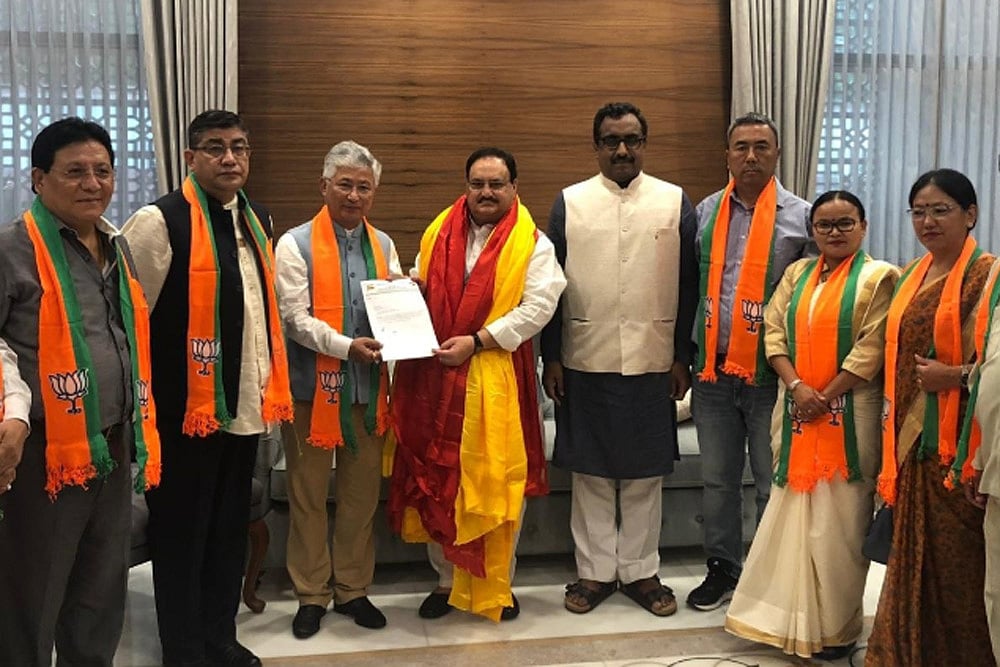 10 MLAs Of Pawan Kumar Chamling's Sikkim Democratic Front Join BJP
