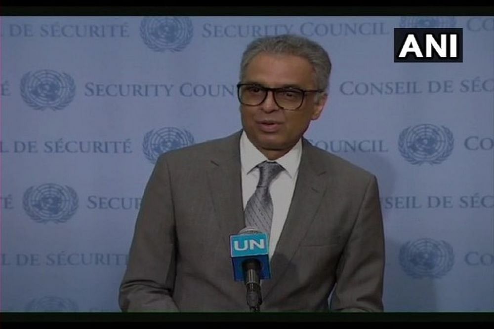 'Hand Of Friendship': India's UN Envoy's Gesture Towards Pakistani Journalists Draws Friendly Laughs -- Video