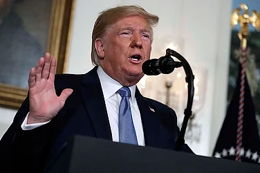 US Appeals Court Limits Trump's Mandatory Immigrant Detention Policy