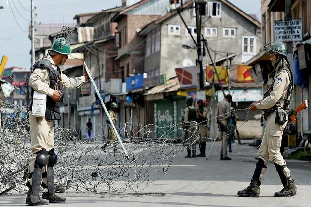 Press Council Of India Moves SC To Back Communication Blackout In Jammu And Kashmir