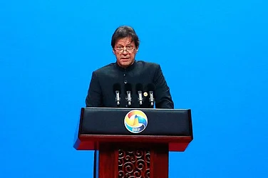 PCB Angry Over Sky Sports Interview On Imran Khan? Strict Guidelines Issued For Pakistan Players - Report
