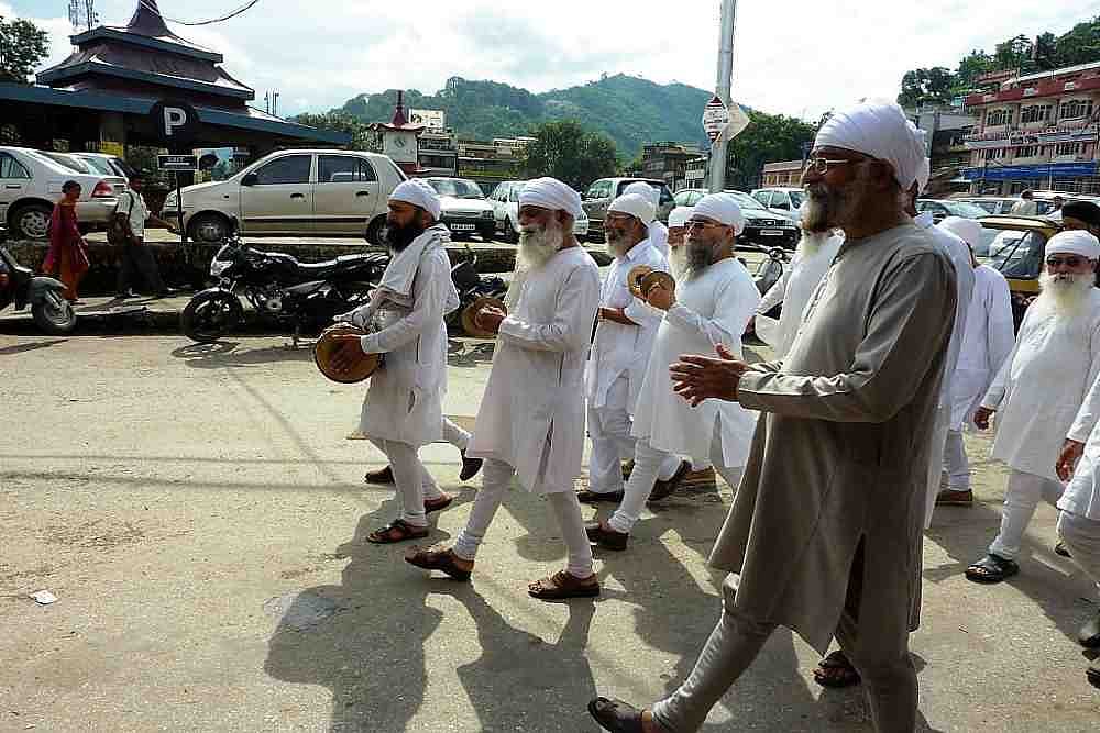 Pak To Start Visa Process For Sikh Pilgrims On Sept 1 For Guru Nanak Birth Anniversary Celebrations