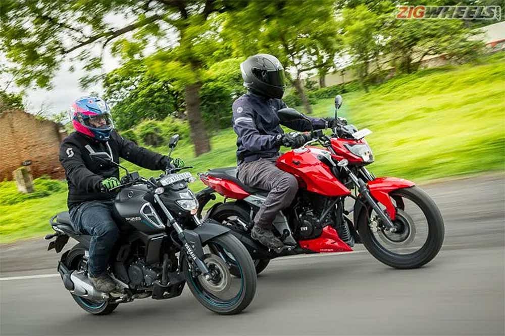 Yamaha FZ-S Fi V3.0 vs TVS Apache RTR 160 4V: Image Gallery