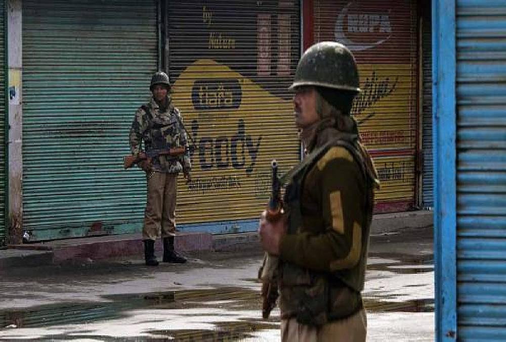Despite Ease In Restrictions, Normal Life Continues To Remain Affected In Kashmir