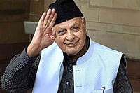 Farooq Abdullah Demands Probe Into Kulgam Migrant Killings Farooq Abdullah Demands Probe Into Kulgam Migrant Killings