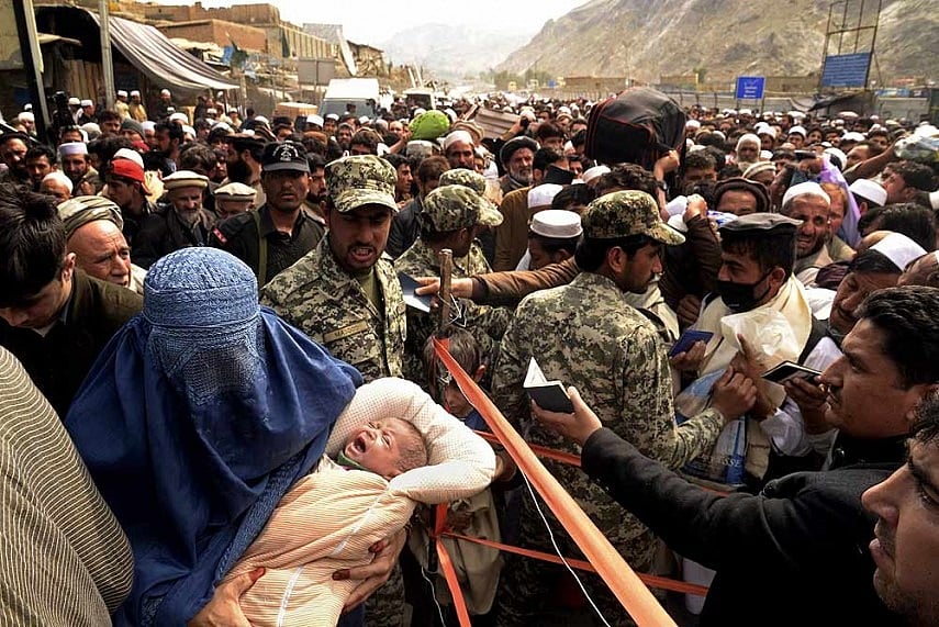 11 Women Killed In Stampede Near Pak Consulate In Afghanistan