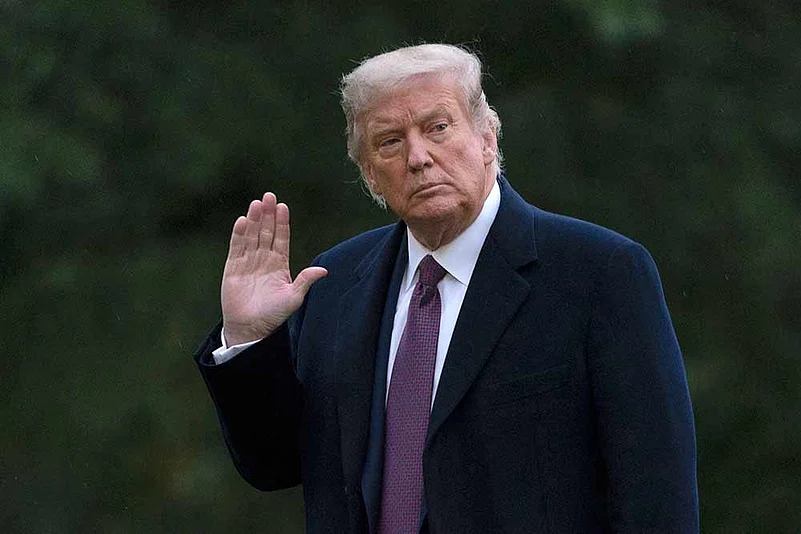 Trump Has ‘Nuanced’ View on H-1B Visas, Says White House Amid MAGA Criticism