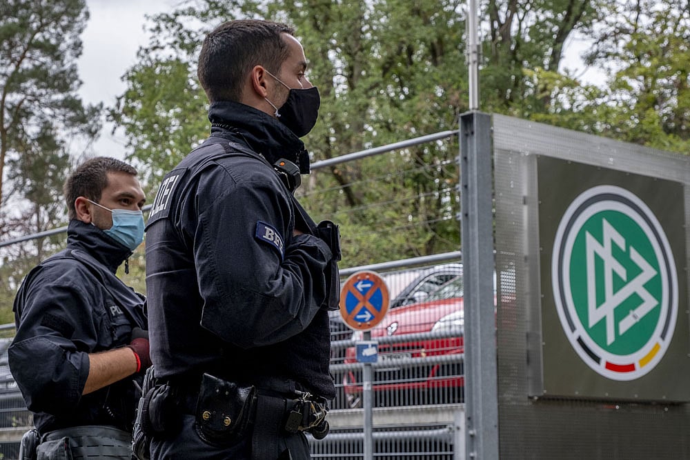 Police Say Several Officers Injured During Unrest At Eritrean Festival In Western Germany