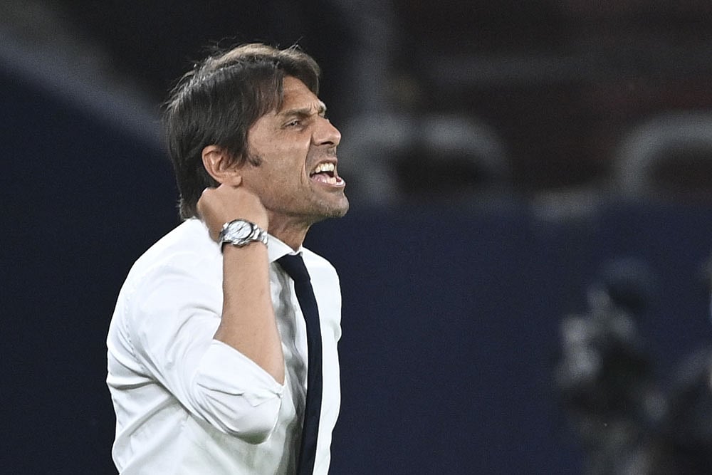Conte’s gallbladder was removed after he was diagnosed as having cholecystitis.