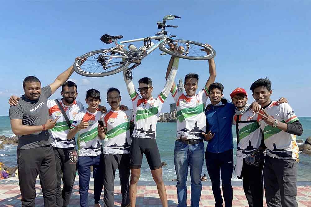 Nashik Boy Om Mahajan Cycles From Kashmir To Kanyakumari In Eight Days, Sets Record
