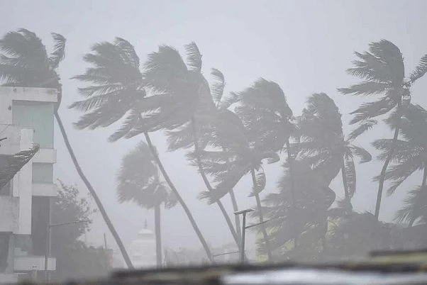 Six Dead in Telangana as Cyclone Montha Triggers Heavy Rains