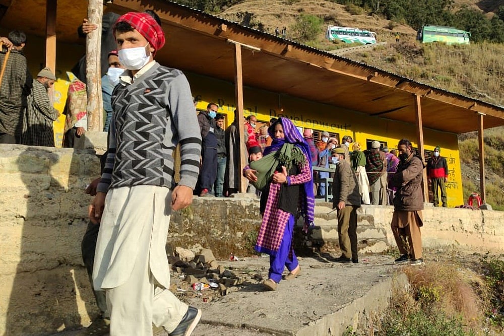 Polling Begins In Jammu And Kashmir For First Phase Of DDC Election