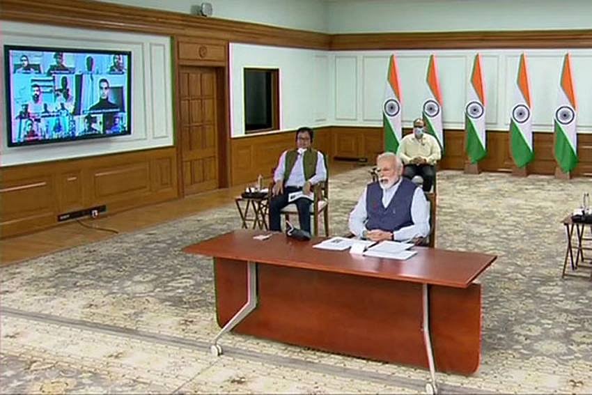 'You Should Work To Bring Ease Of Living For Poor': PM Modi To IIT Grads