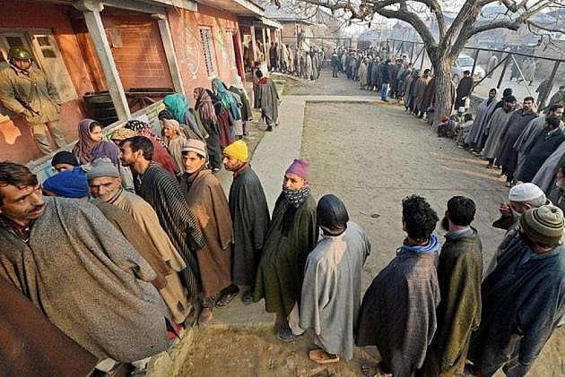 J-K Council Polls Begin For Final Phase