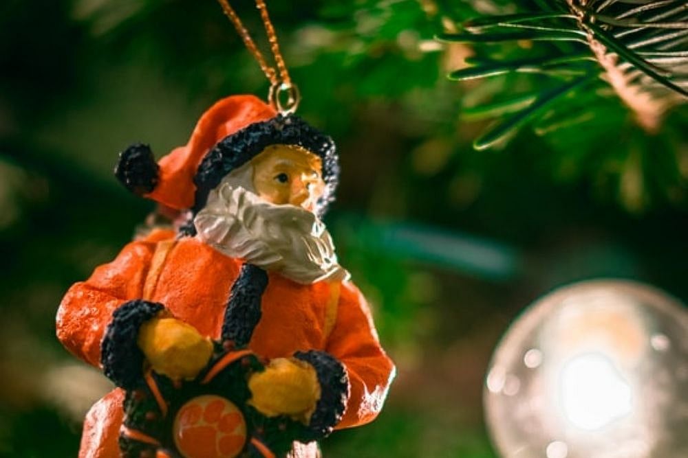 Watch: Cops Dress Up As Santa Claus, Bust Drug Dealers In Peru