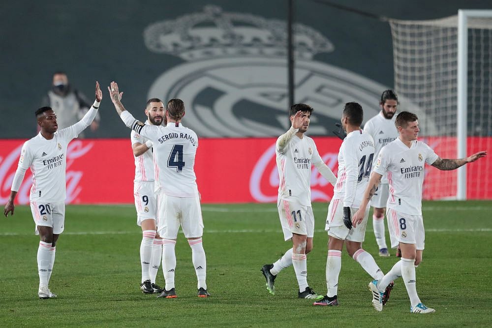 La Liga: Casemiro, Karim Benzema Strike As Real Madrid Beat Granada 2-0