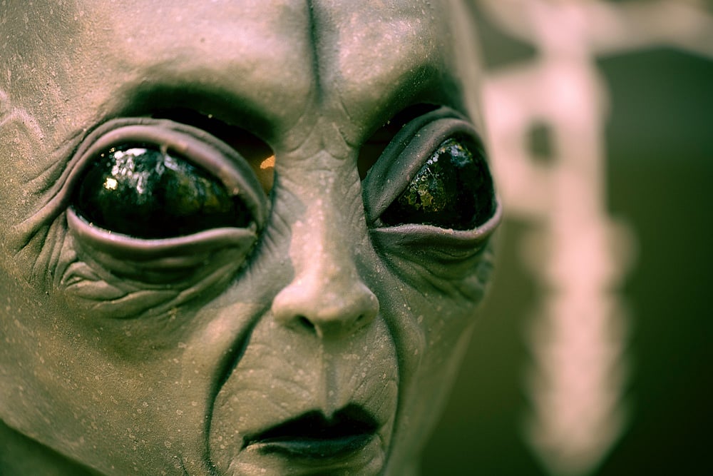 ‘Aliens Exist’, Says Ex-Israeli Space Chief, And Donald Trump Knows About It