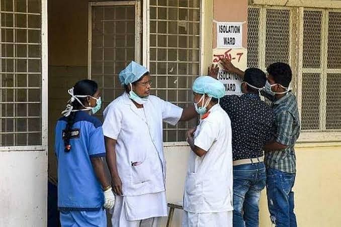 Yogi Adityanath Launches Scheme For Cashless Medical Benefit For State Employees, Pensioners