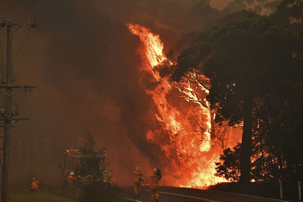 Australian Cricketers Offer Up To $2 Million To Support Clubs Impacted By Bushfire
