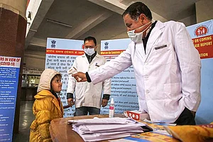 Delhi Govt Orders Strict Action Against Landlords Forcing Healthcare Professionals To Vacate