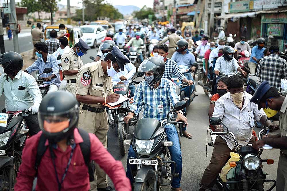 Noida Police Issues Over 30,000 E-Challans During Traffic Awareness Month In Nov