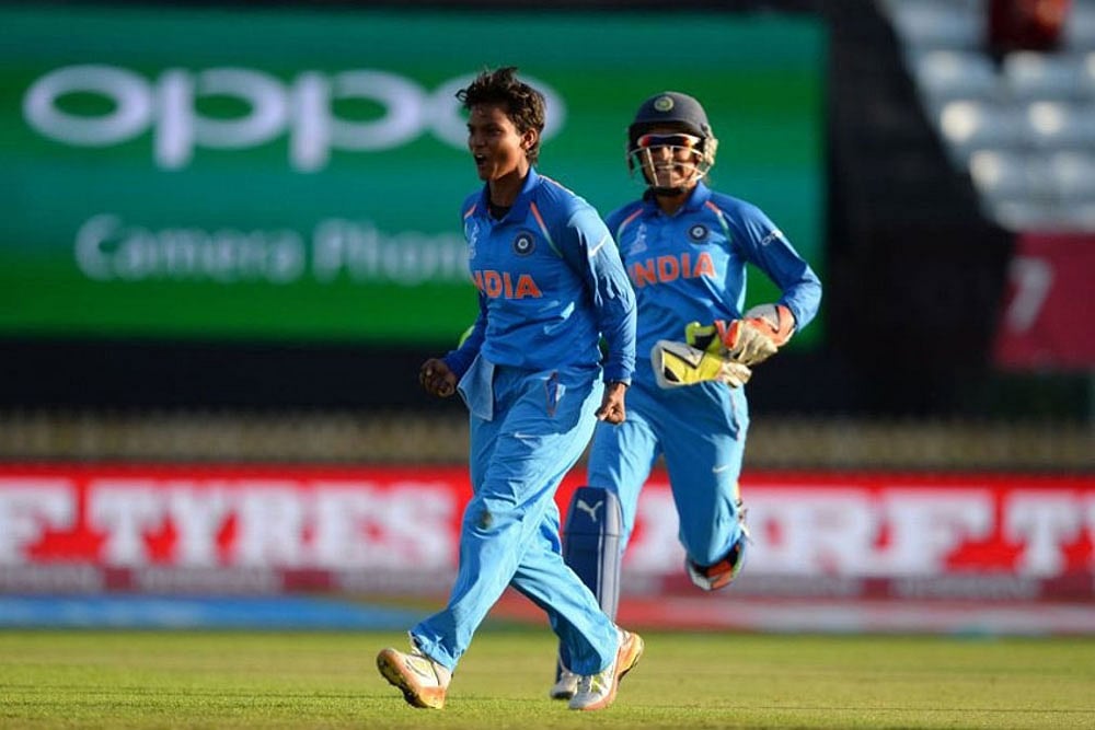 IND lost the Tri-series final to SA by 5 wickets.