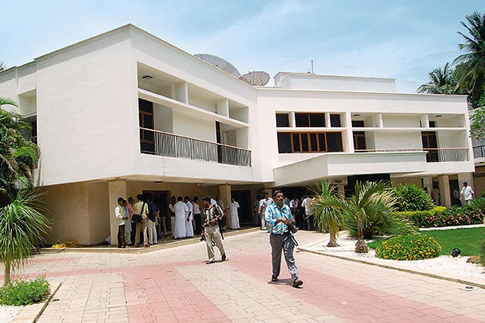 TN Govt Takes Over Jayalalithaa’s Bungalow Through Ordinance