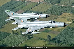 Defence Council Approves ₹52,000 Crore Worth Military Purchases - null