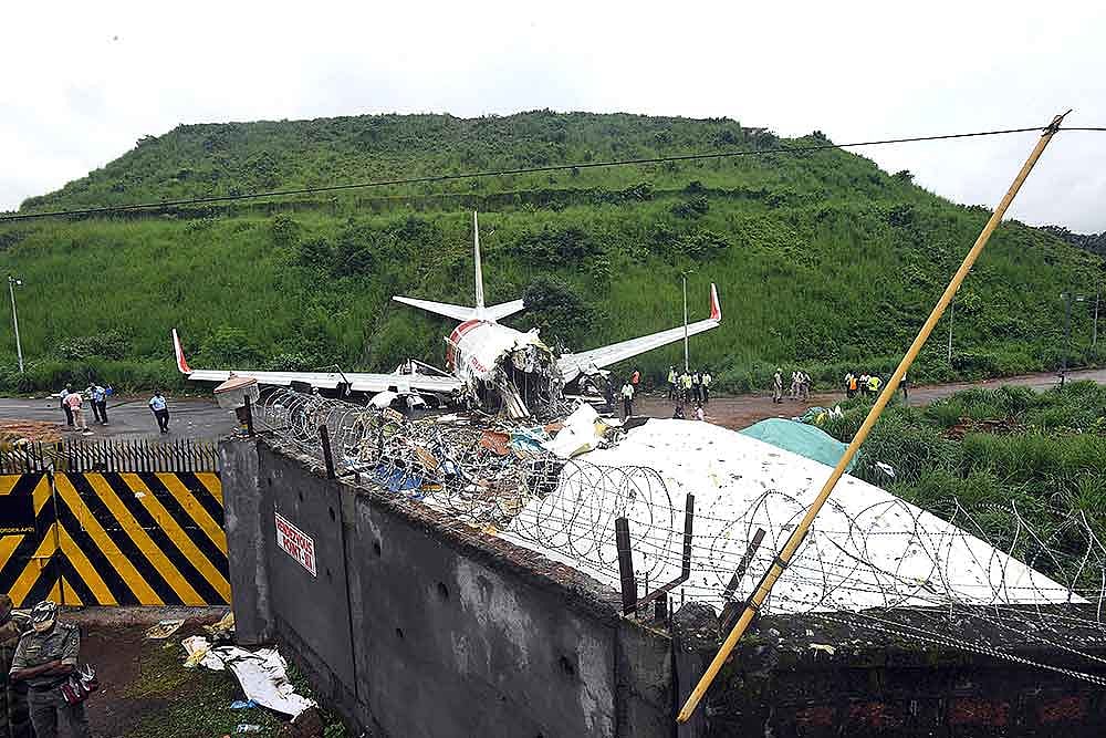 Kerala Plane Crash: Why Is Sushant Singh Rajput's Life More Important Than 18 Deaths, Asks Expert
