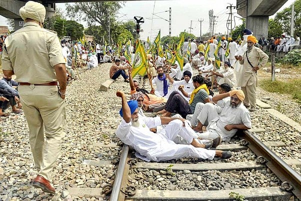Farmers Must Be Assured Of 'Amul' Farm-To-Folk Model; Not ‘Jio’ On Them