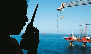 Indias Russian Oil Imports Set for Record High in June as Hormuz Disruption Reshapes Supply Mix