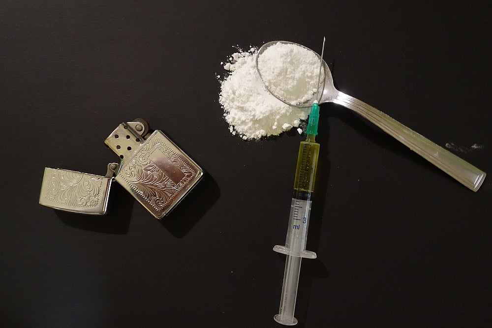 Drug Dealer's Wife, Son Among 3 Held In Gujarat For Smuggling Heroin In India Via Sea Route