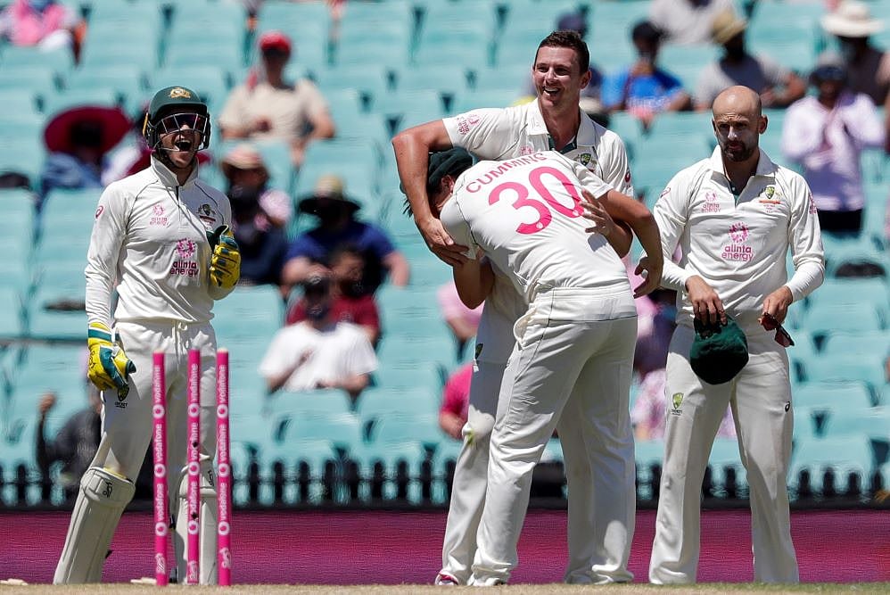 AUS Vs IND, 3rd Test, Day 3: Marnus Labuschagne, Steve Smith Stretch Australias Lead To 197 - Highlights