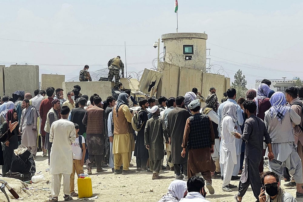 Spain Launches New Evacuation Operation For Afghan Workers, Families Left Behind