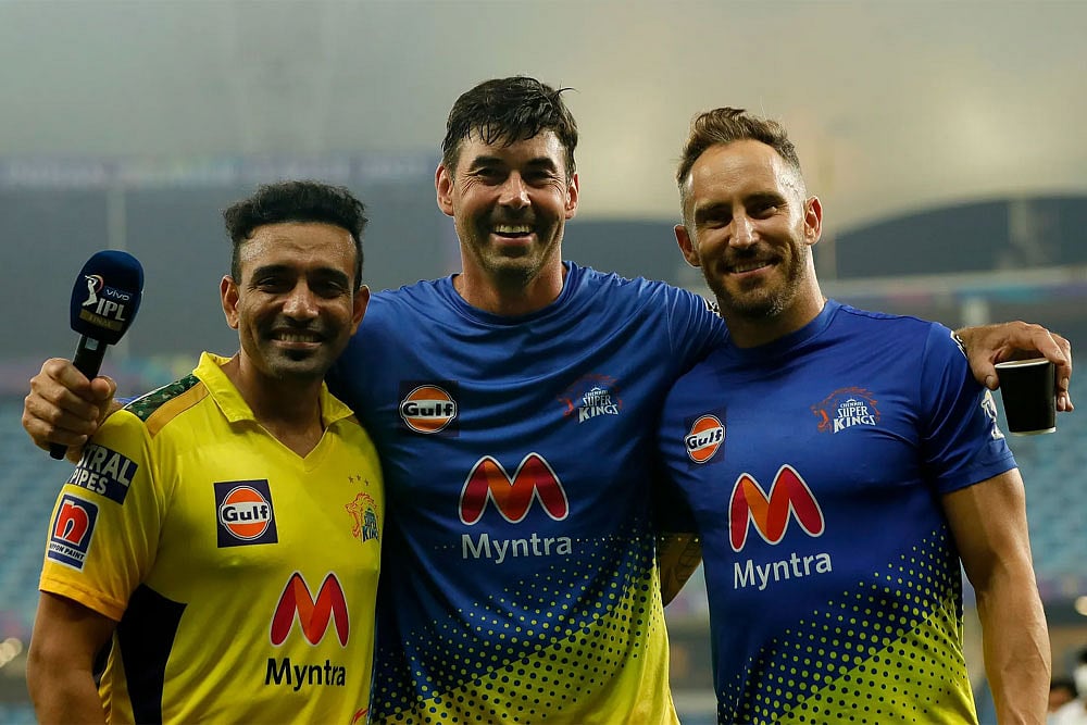 Former New Zealand cricketer Stephen Fleming feels Indian cricketers should play Overseas T20 leagues.