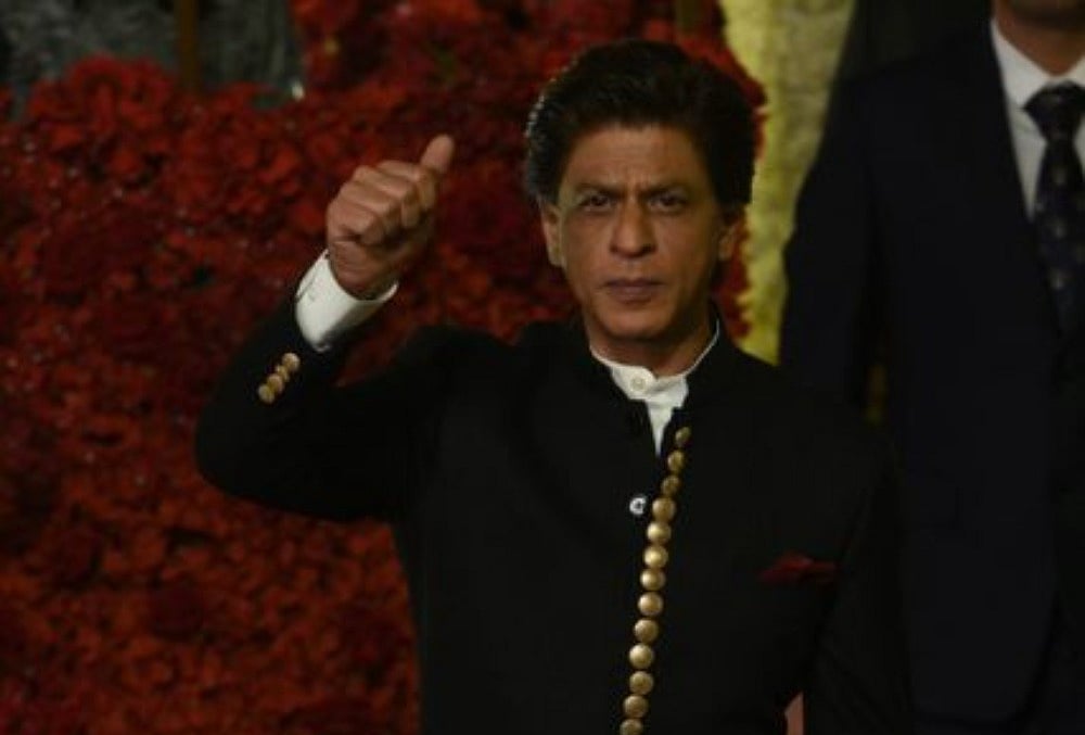 Why Is Bollywood So Afraid Of Supporting Shah Rukh Khan ?