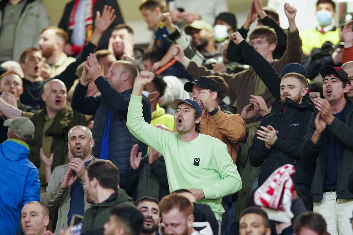 Stop Song Park Ji-sung, Former Manchester United Star, Appeals To Fans To Stop ...