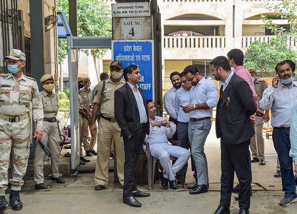 Gangsters Tillu Tajpuriya, Naveen Balli Arrested In Delhi Court Shootout Case
