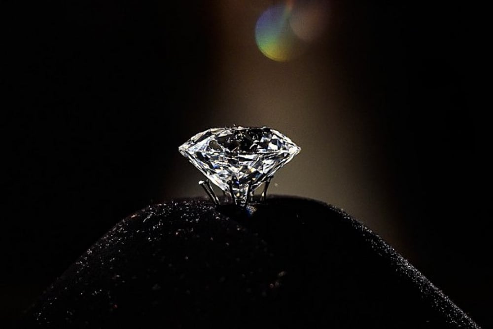 Gem Stones Seized, Sri Lankan National Arrested